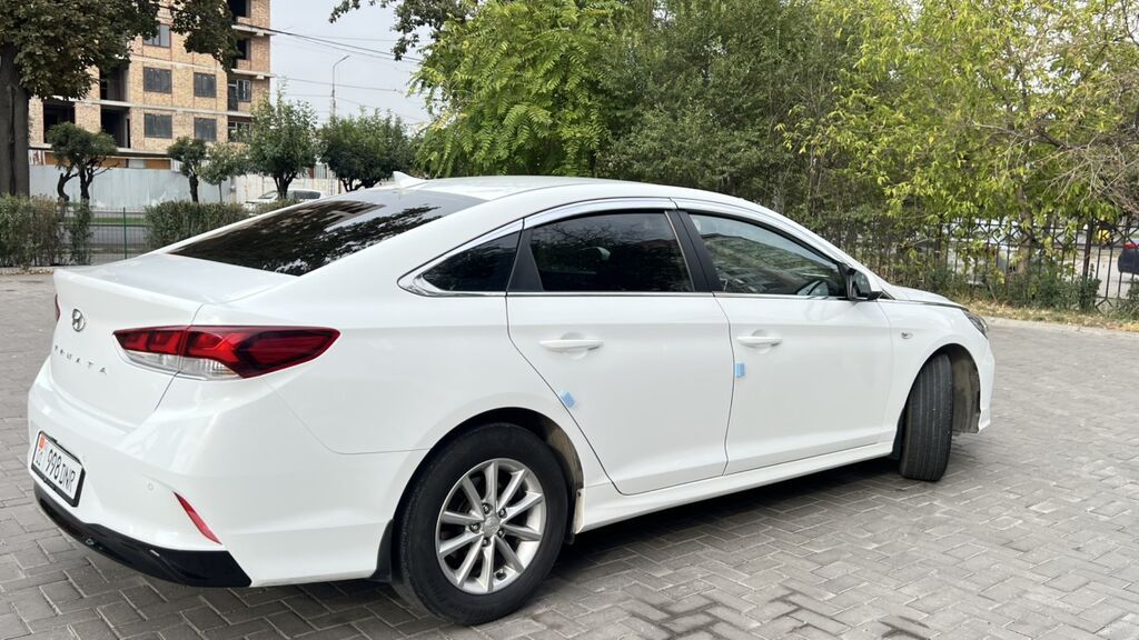Hyundai Sonata: 2021 г., 2 л, Автомат, Газ, Седан: фото 2