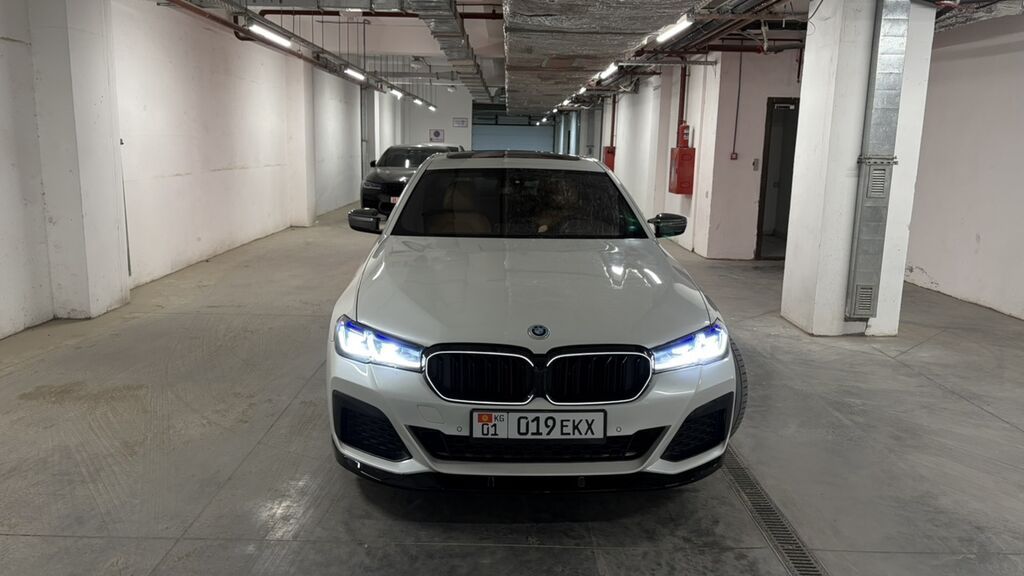 BMW 5 series: 2018 г., 2 л, Автомат, Бензин, Седан: фото 2