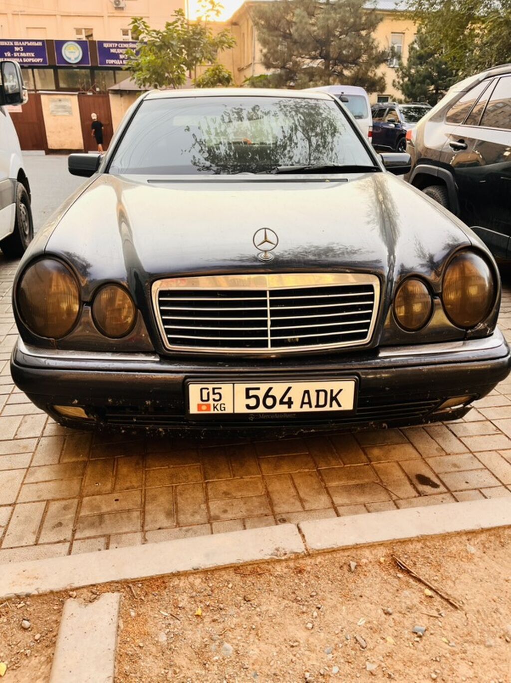 Mercedes-Benz E-Class: 1999 г., 2 л, Автомат, Бензин, Седан: фото 3