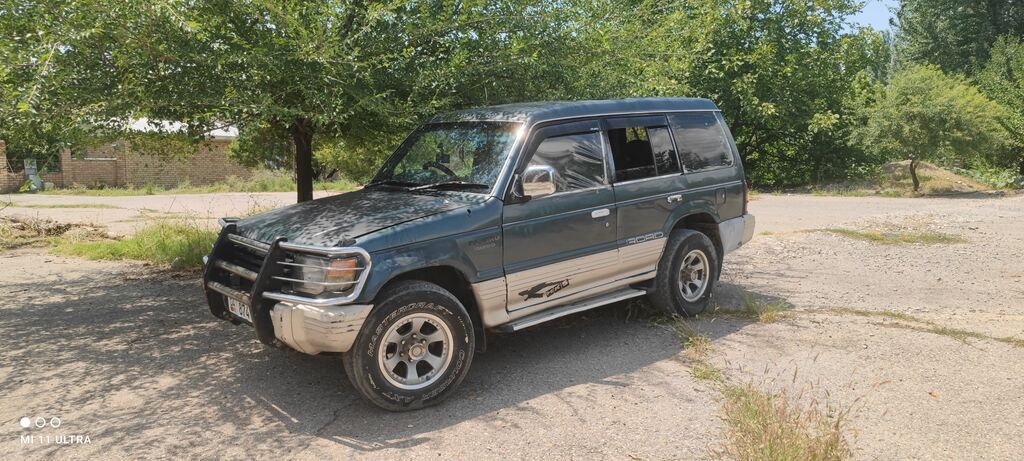 Mitsubishi Pajero: 1999 г., 2.5 л, Механика, Дизель, Внедорожник: фото 2