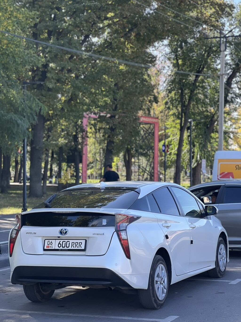 Toyota Prius: 2017 г., 1.8 л, Вариатор, Гибрид, Лифтбек: фото 5