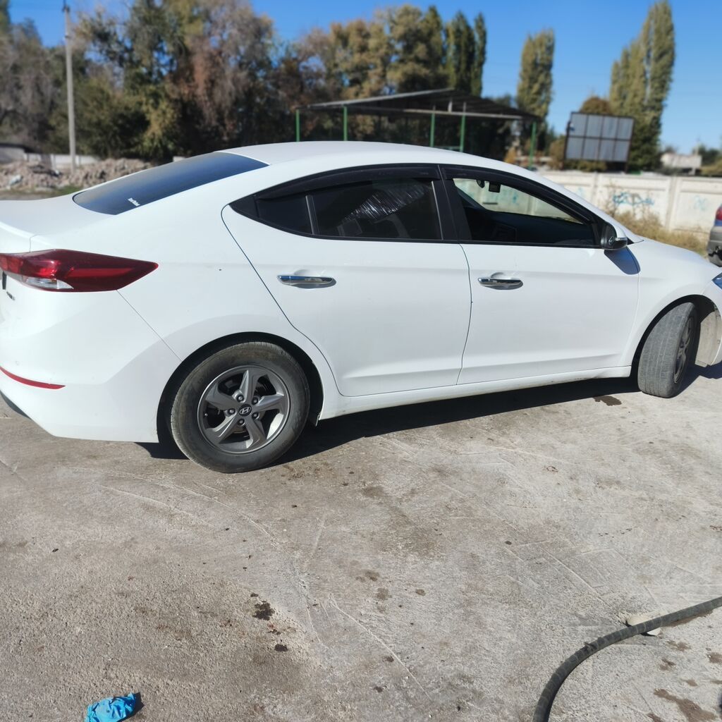 Hyundai Avante: 2018 г., 1.6 л, Автомат, Бензин, Седан: фото 7