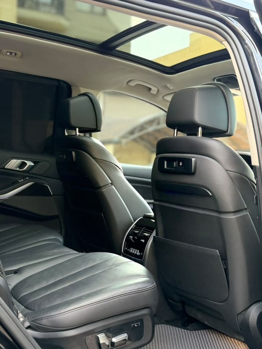 BMW X7: 2019 г., 3 л, Автомат, Бензин, Внедорожник: фото 7