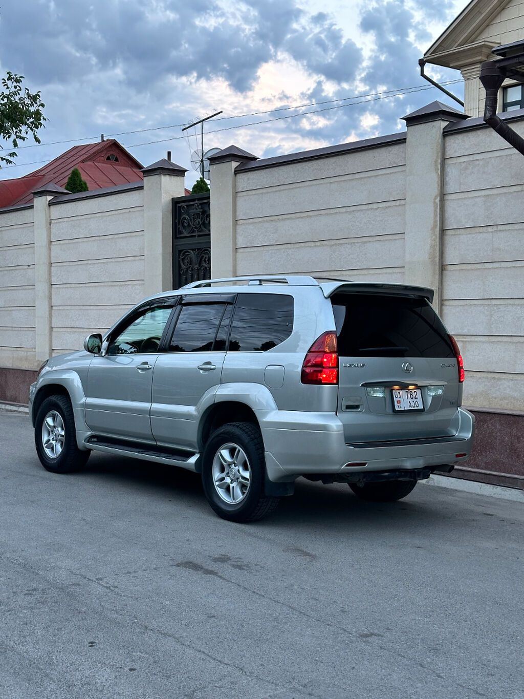 Lexus GX: 2004 г., Автомат, Газ, Внедорожник: фото 3