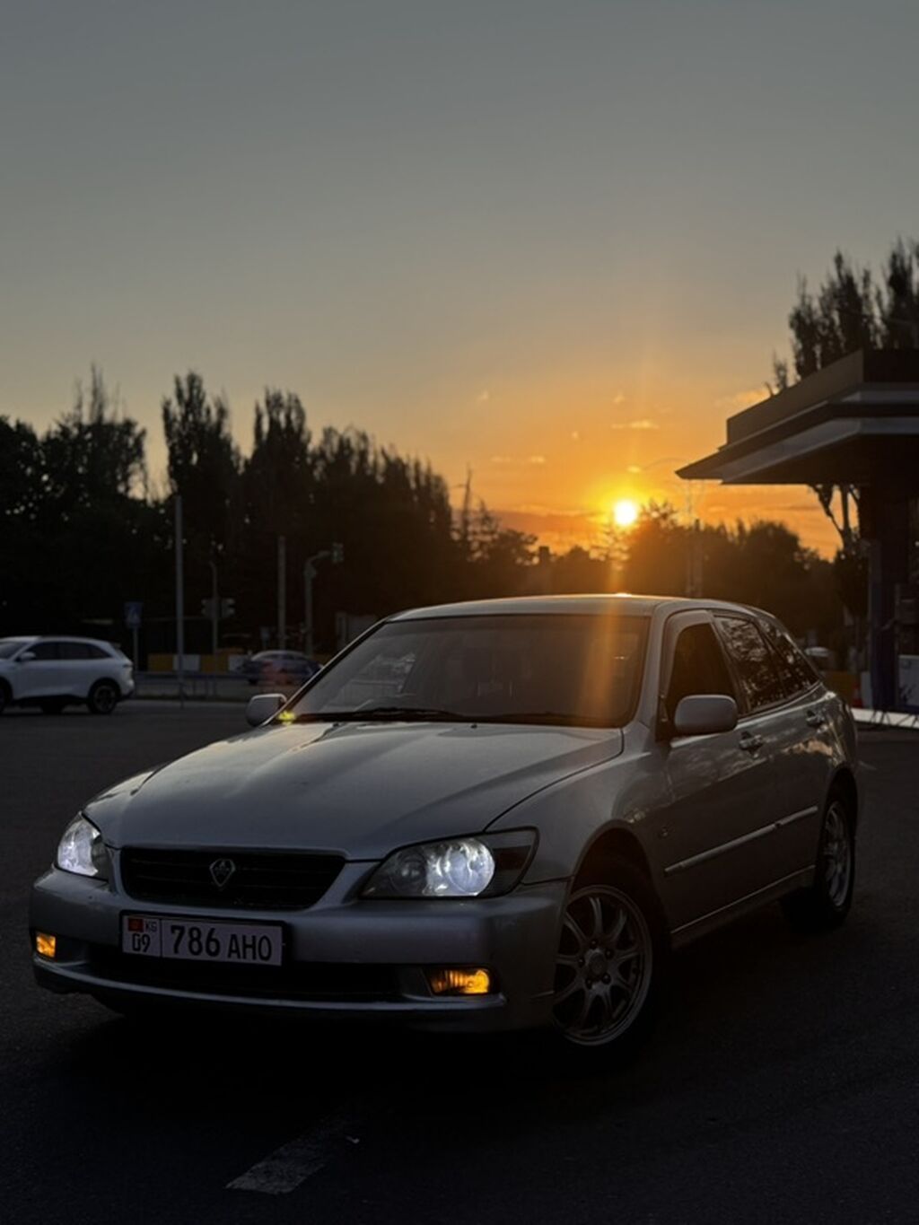 Toyota Altezza: 2002 г., 2 л, Автомат, Бензин, Универсал: фото 5