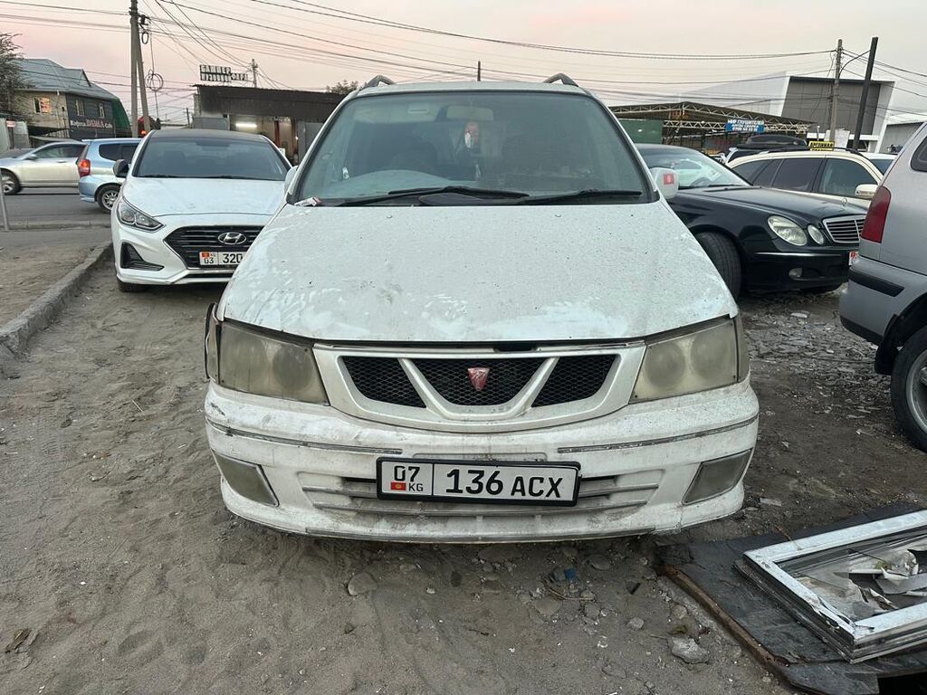 Nissan Presage: 1998 г., 2.5 л, Автомат, Дизель, Минивэн: фото 3