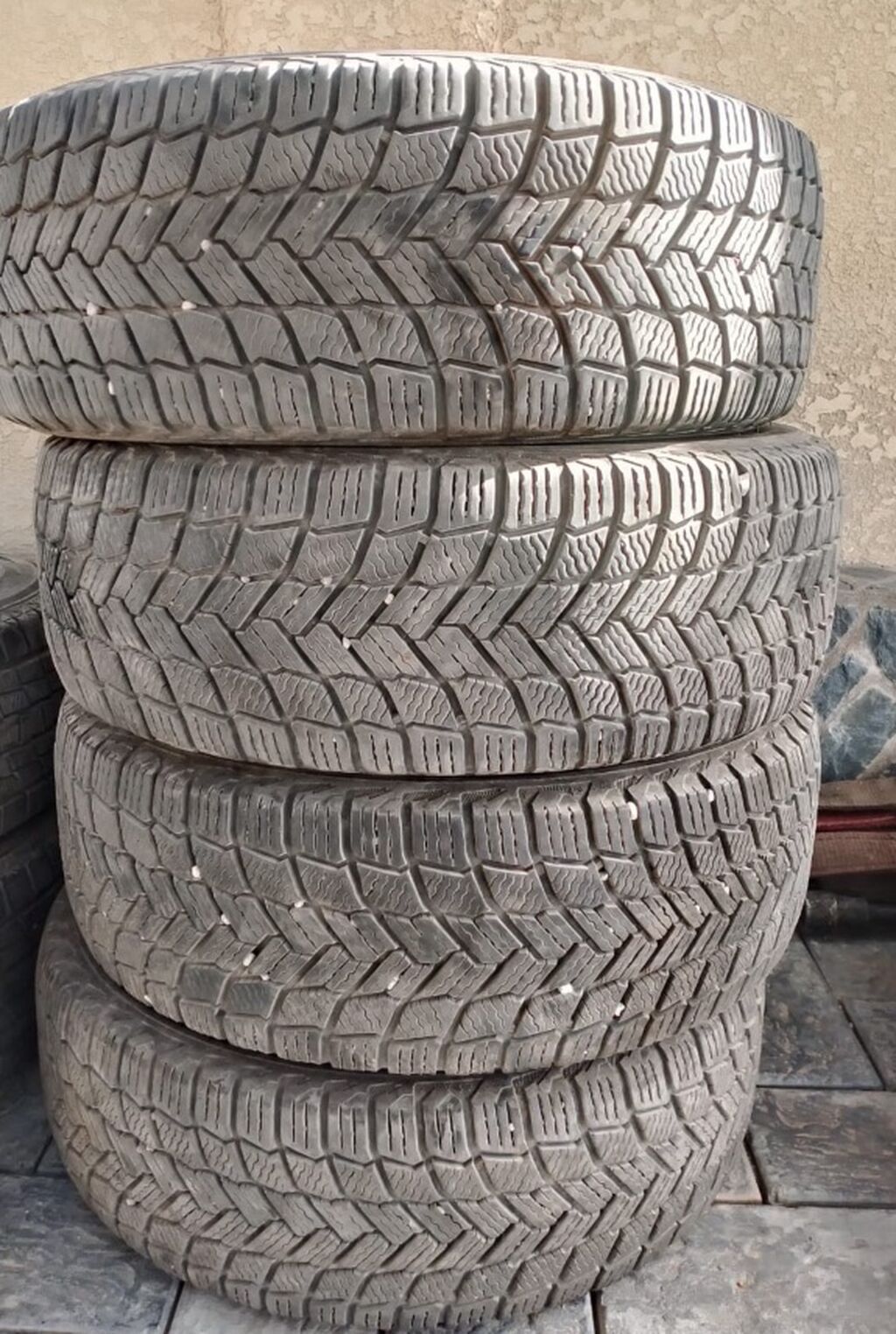 Комплект зимних шин 205/55 R16 — 4 штуки. Мишелин в идеальном: фото 2