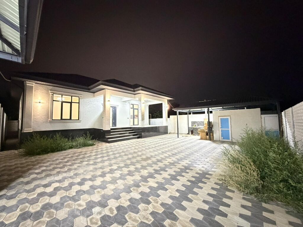Срочно продаю дом в Новопавловке Участок 3,7 сотых Коммуникация газ: фото 1