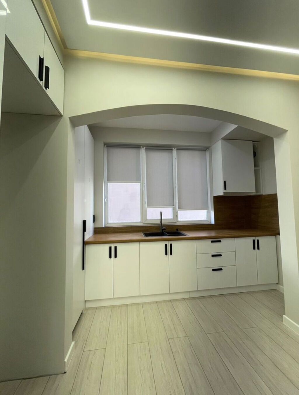 3 комнаты, 82 м², 106 серия улучшенная, 2 этаж, Дизайнерский ремонт — фото 4