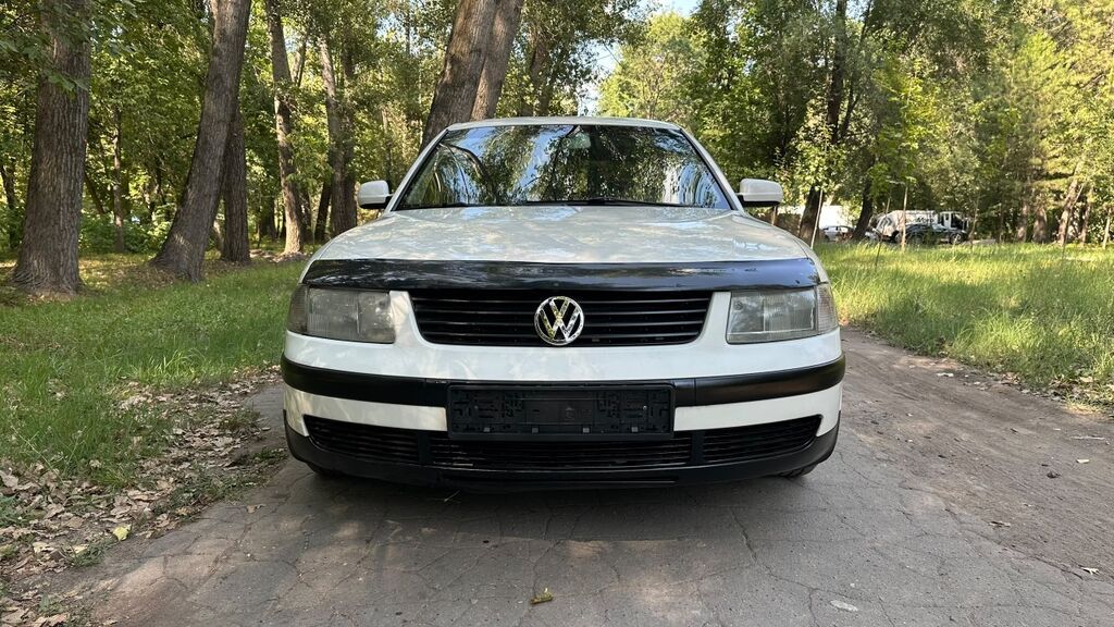 Volkswagen Passat: 2000 г., 1.8 л, Автомат, Бензин, Седан: фото 2