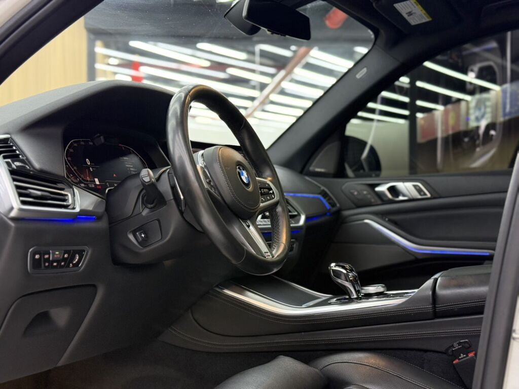 BMW X5: 2019 г., 4.4 л, Автомат, Бензин, Кроссовер: фото 8