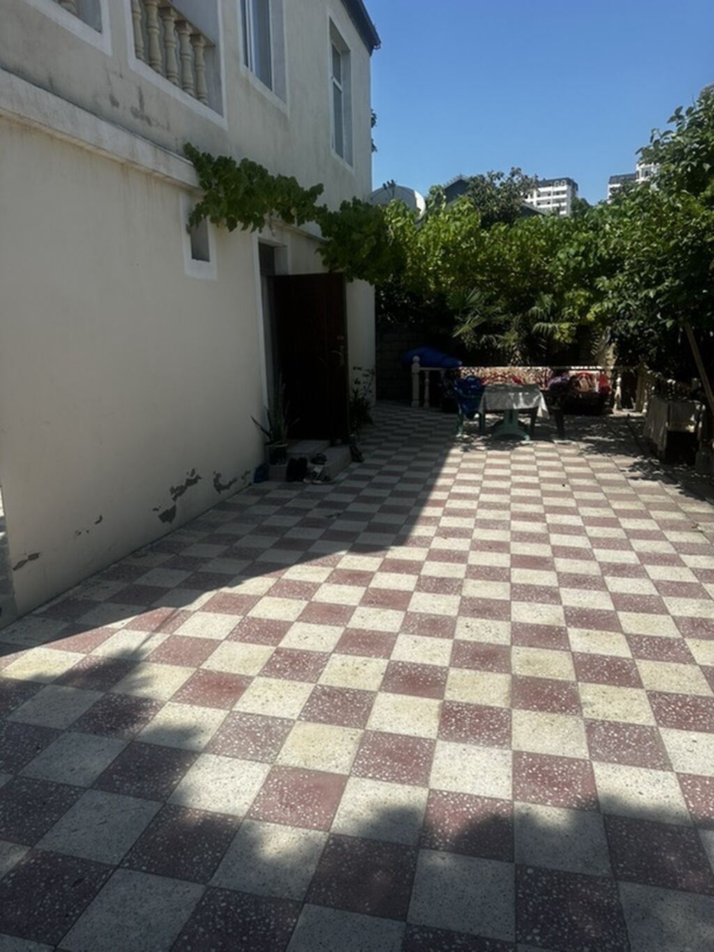7 otaqlı, 220 kv. m, Yeni təmirli