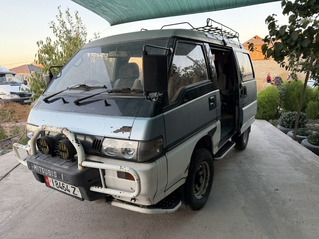 Mitsubishi Delica: 1989 г., 2.5 л, Автомат, Дизель, Минивэн: фото 8