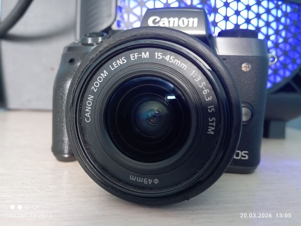 Беззеркальная камера Canon EOS M-серии с кит-объективом Canon Zoom — фото 3