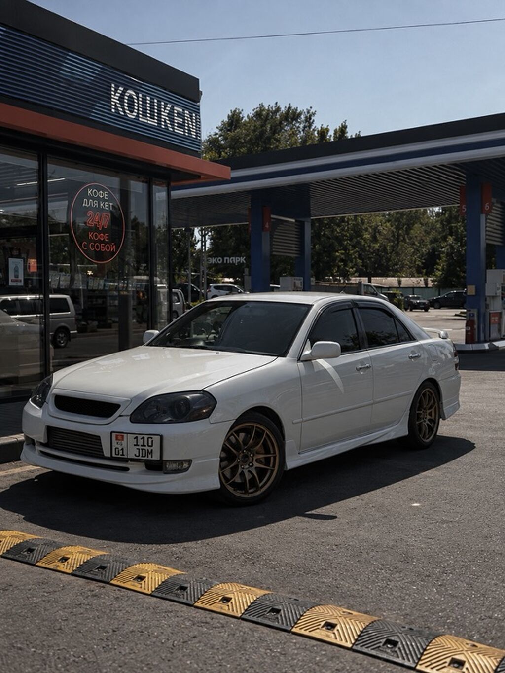 Toyota Mark II: 2001 г., 2.5 л, Автомат, Бензин, Седан: фото 8