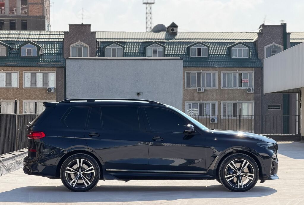 BMW X7: 2021 г., 4.4 л, Автомат, Бензин, Кроссовер: фото 7