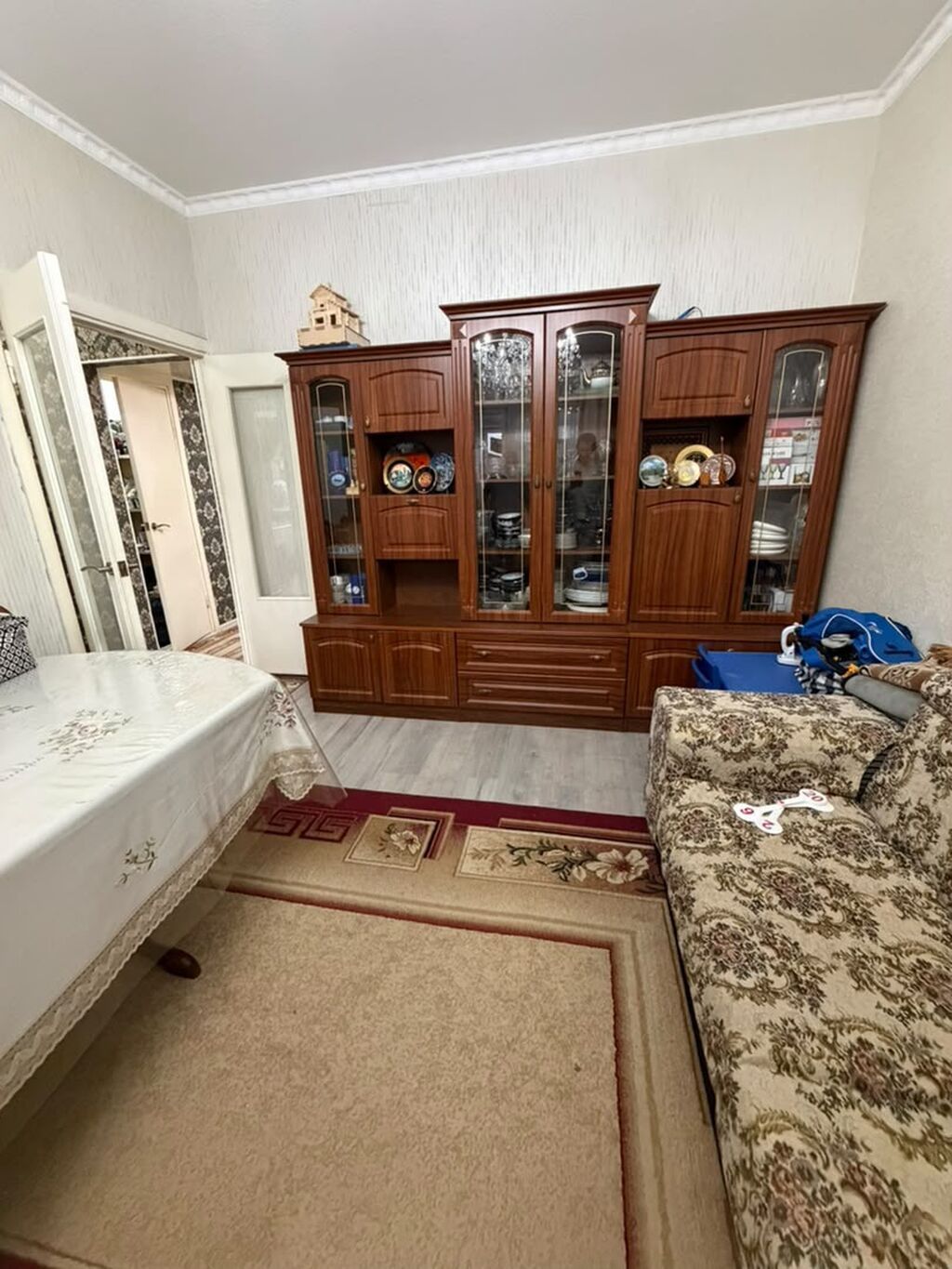 3 комнаты, 62 м², Тунгуч мкр 106 серия, 7 этаж, Старый ремонт: фото 2