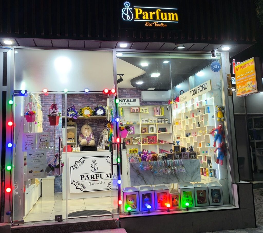 Diqqətlə Oxu!!! Yasamal Rayonu Köhnə Kaktus Restoranın düz yanında
