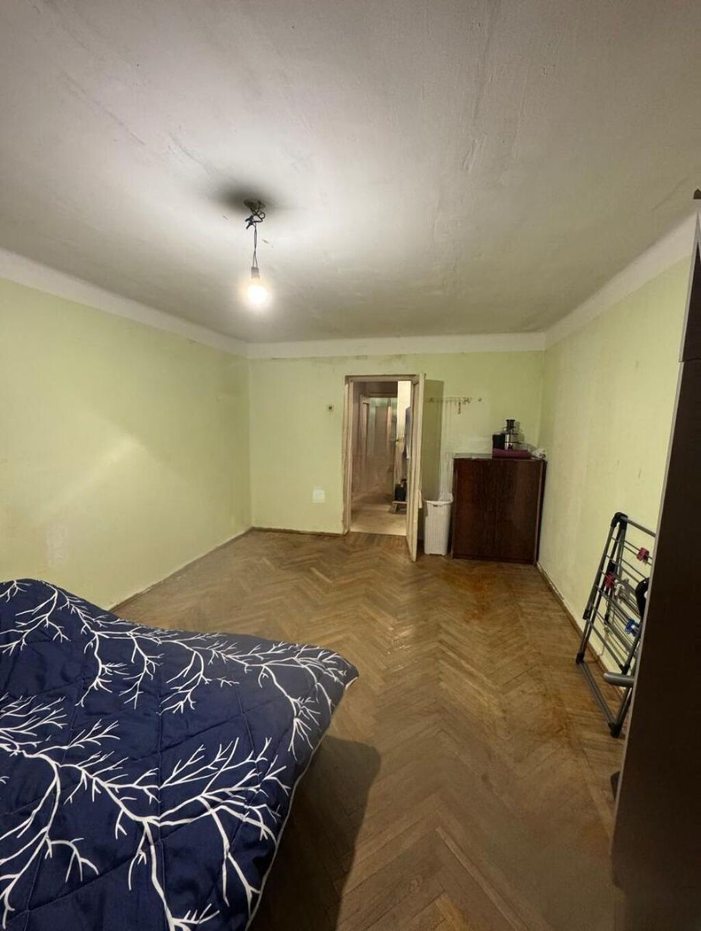Bakı, Yasamal, 3 otaqlı, Köhnə tikili, m. Elmlər Akademiyası, 75 kv. m