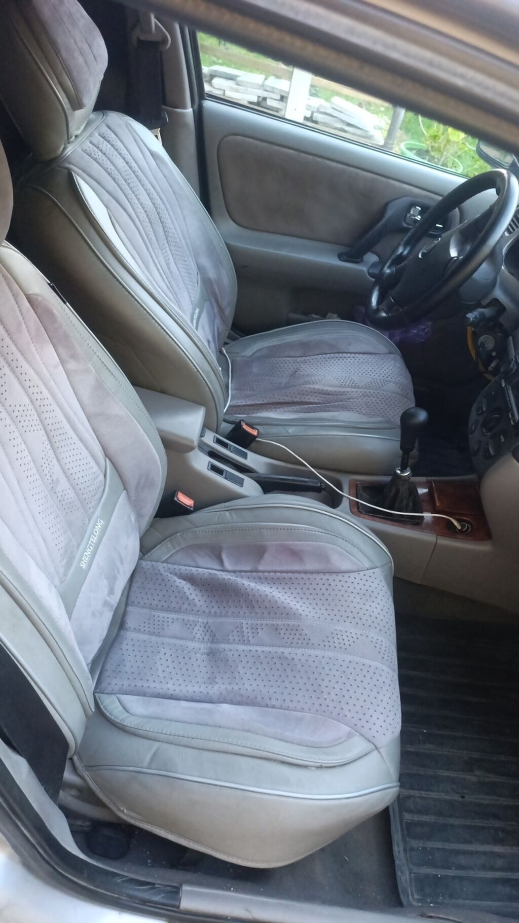 Nissan Primera: 2001 г., 1.8 л, Механика, Бензин, Седан: фото 3