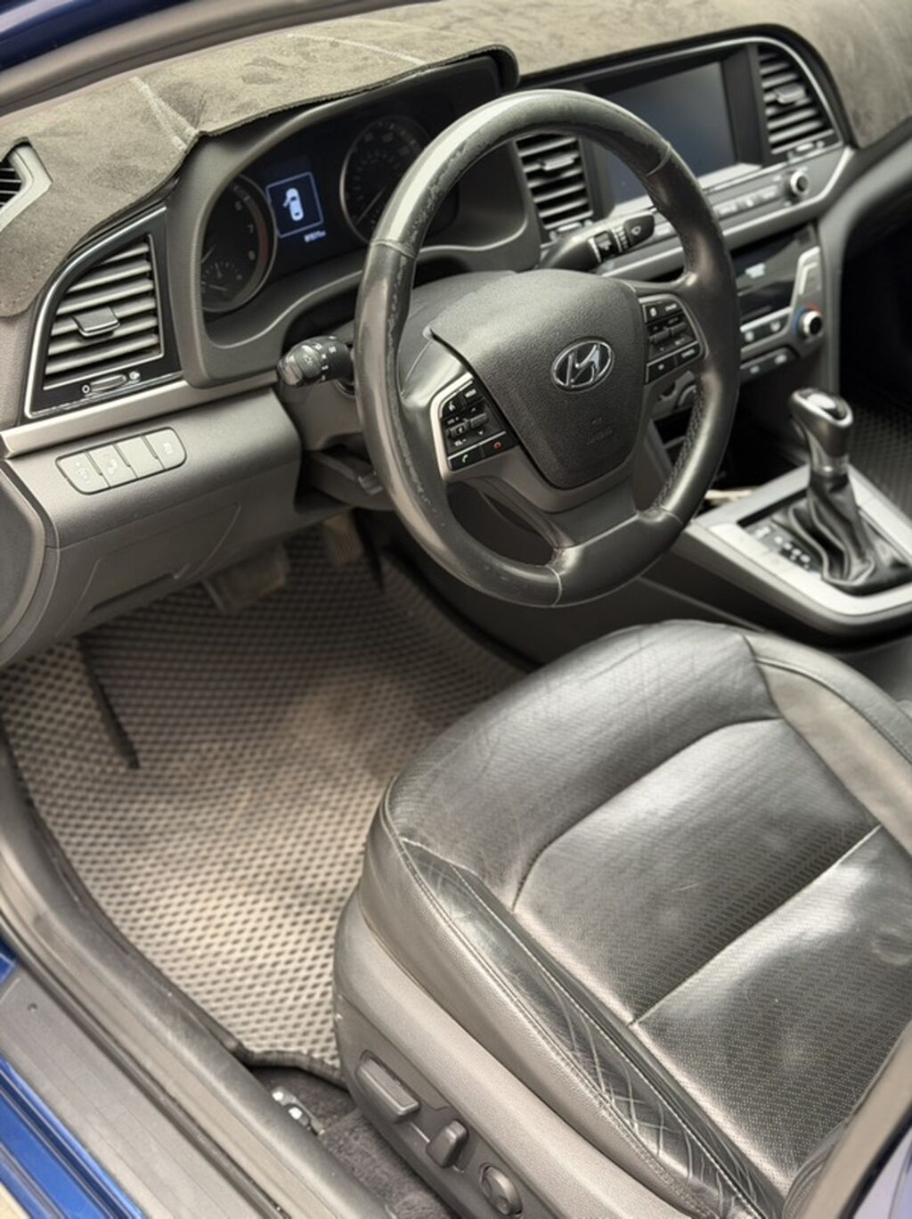 Hyundai Elantra: 2016 г., 2 л, Автомат, Бензин, Седан: фото 8