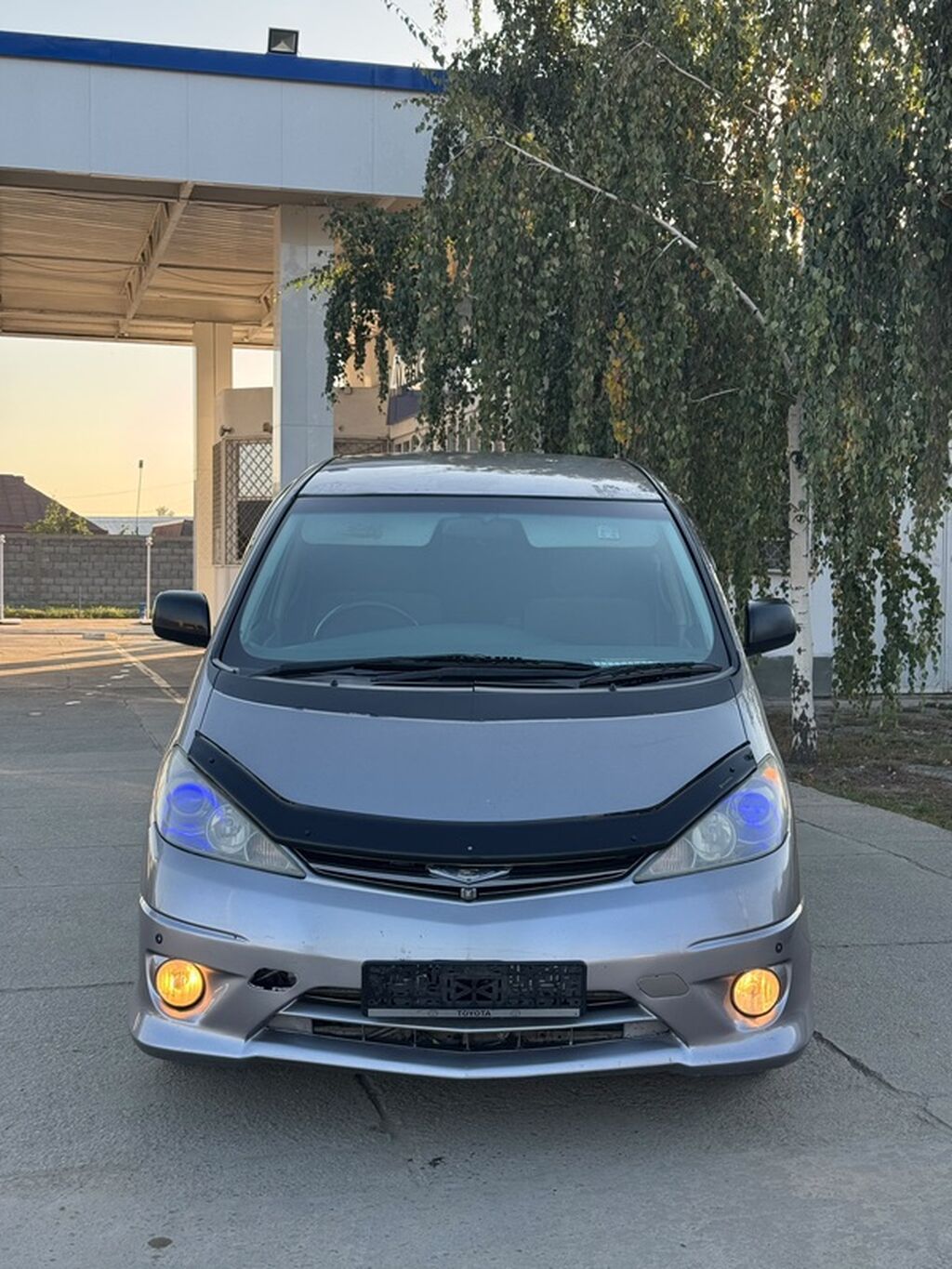 Toyota Estima: 2003 г., 2.4 л, Автомат, Газ, Минивэн: фото 3
