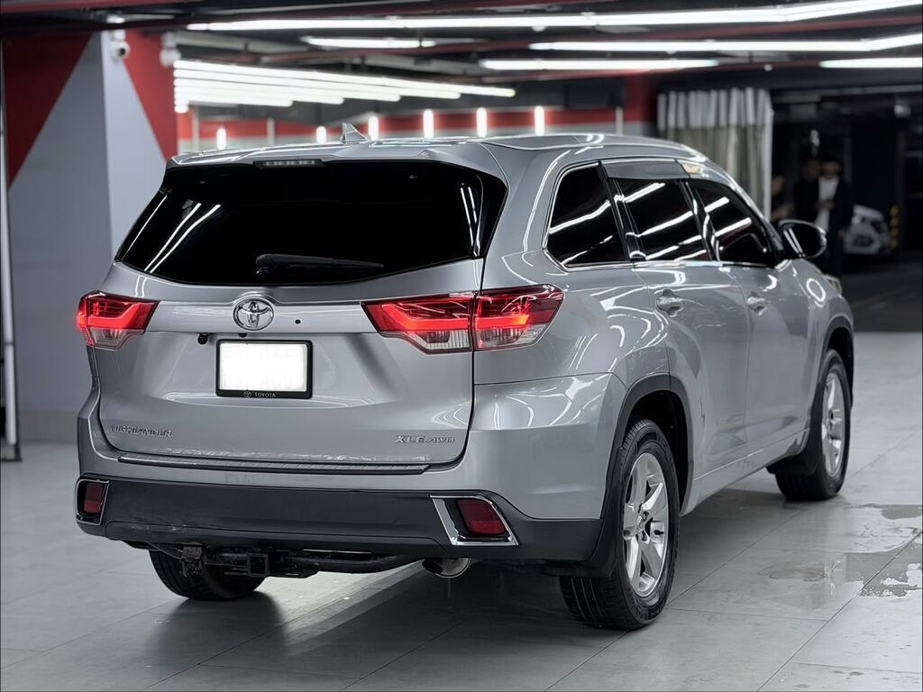 Toyota Highlander: 2017 г., 3.5 л, Автомат, Бензин, Кроссовер: фото 4