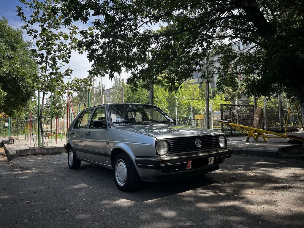 Volkswagen Golf: 1989 г., 1.6 л, Механика, Бензин, Хэтчбэк: фото 2