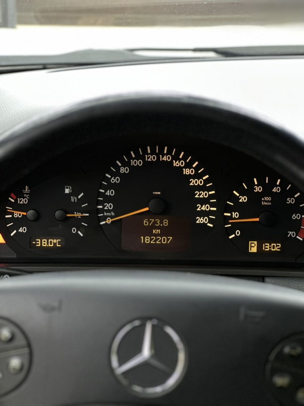 Mercedes-Benz E-Class: 2000 г., 3.2 л, Типтроник, Бензин, Седан: фото 7