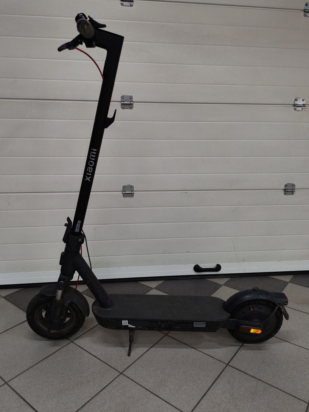 Trotineti, skejtbordovi i hoverbordovi: Xiaomi 5 električni trotinet (serija M365/Pro) - Sklopivi električni