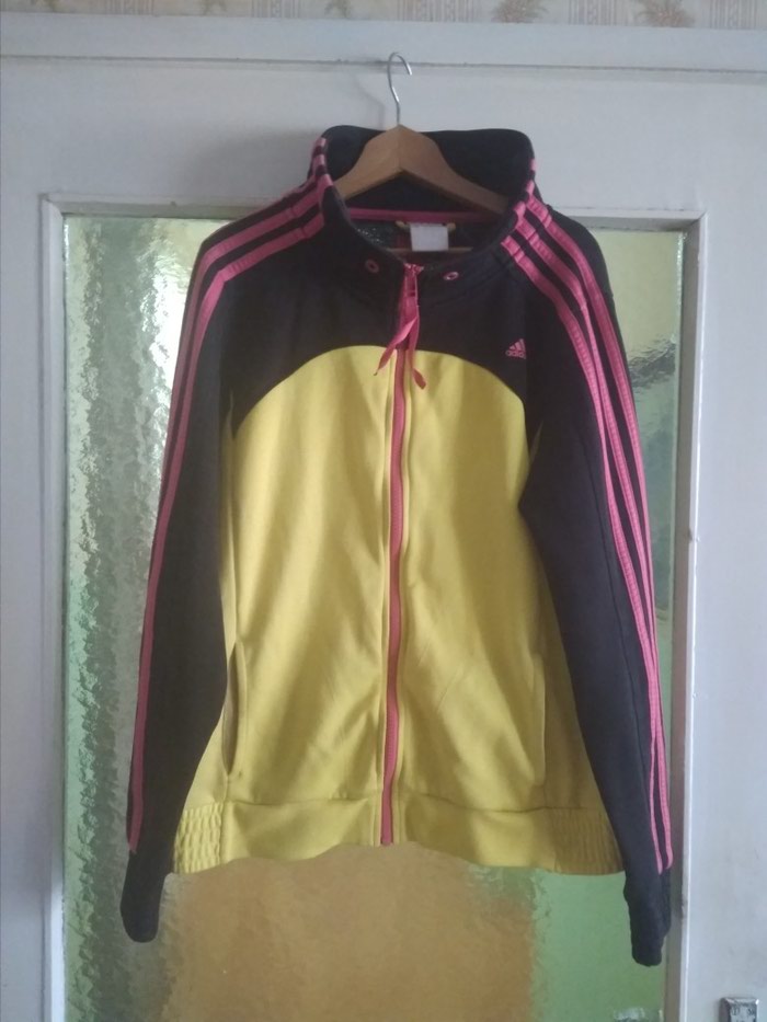 Ostala ženska odeća: Adidas original gornji deo trenerke na lalafo.rs Adidas original gornji deo trenerke - Smederevo