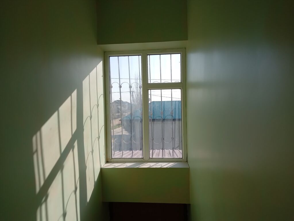 6 otaqlı, 161 kv. m, Orta təmir