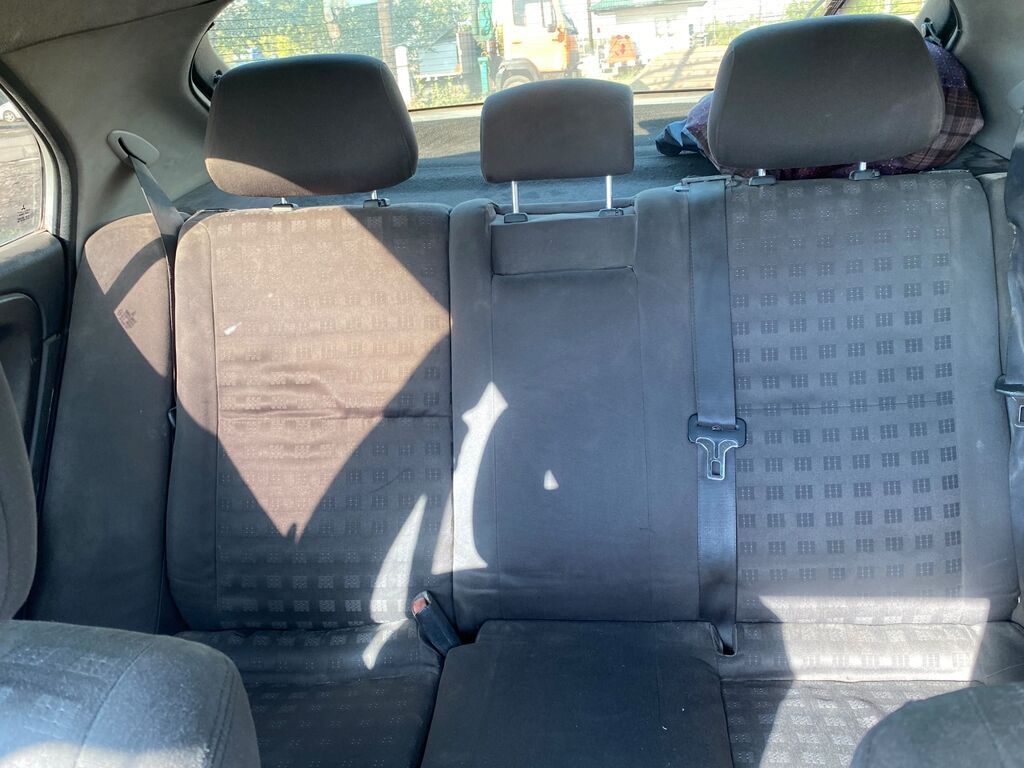 Mitsubishi Carisma: 2001 г., Автомат, Седан: фото 4