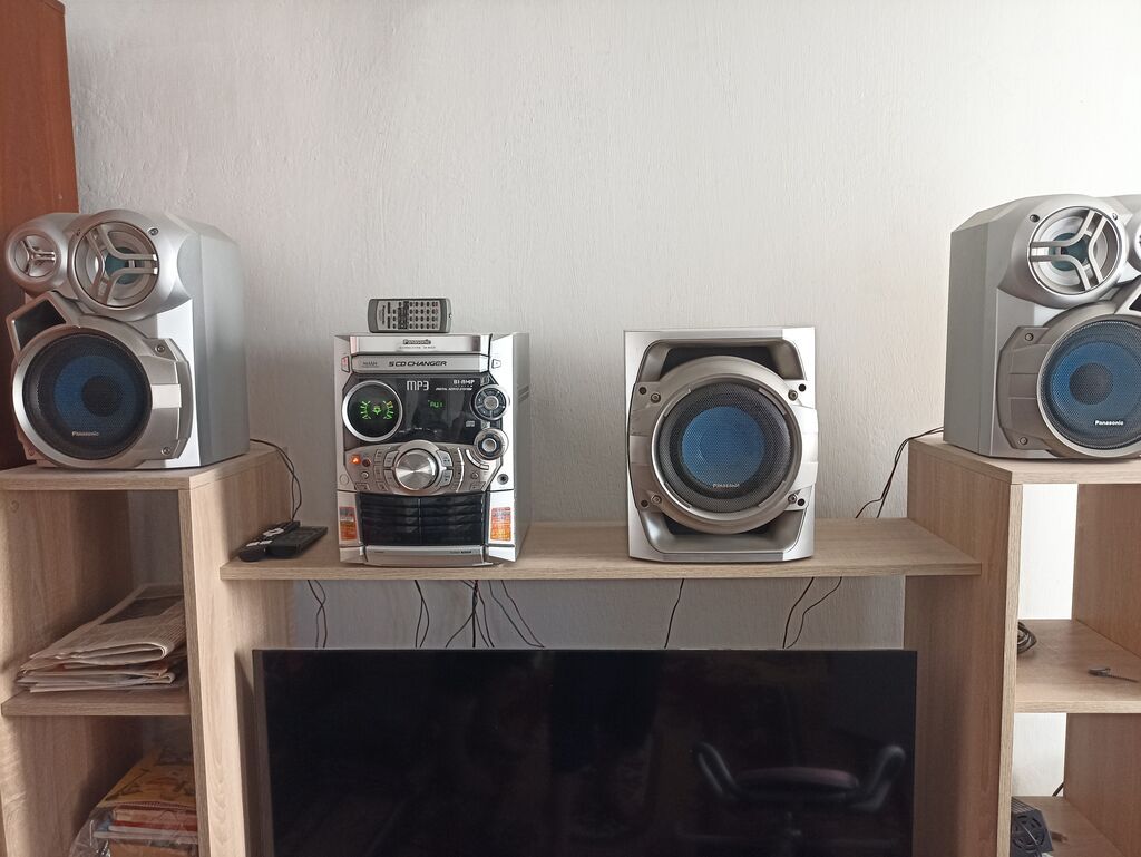 Музыкальный центр Panasonic SA-AK520 с акустикой - Система CD Stereo: фото 5