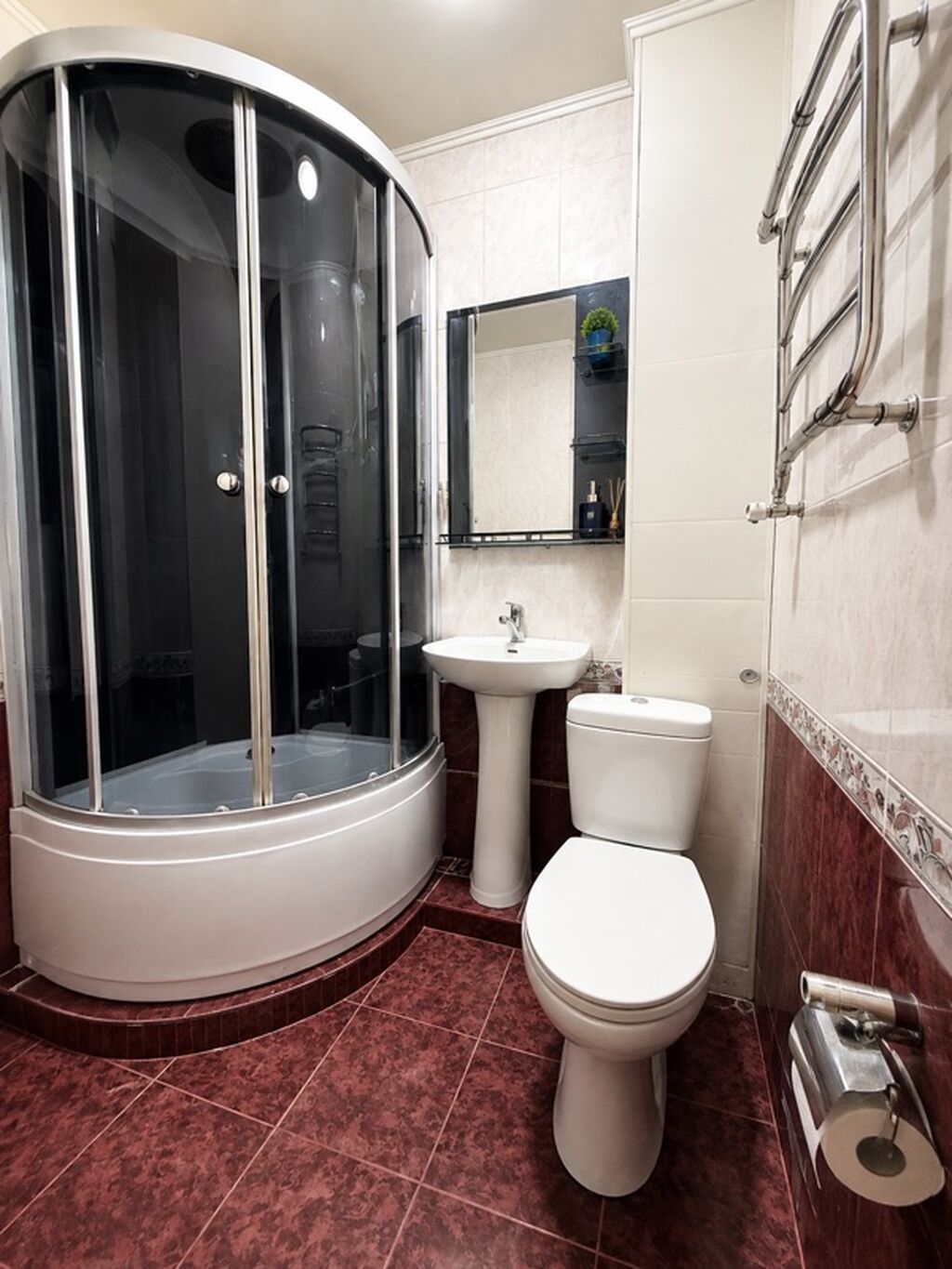 3 комнаты, 58 м², Площадь Победы 104 серия, 1 этаж, Евроремонт: фото 6
