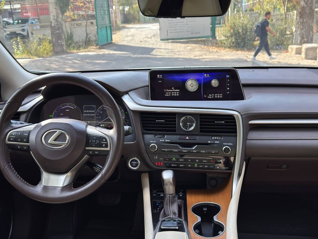 Lexus RX: 2018 г., 3.5 л, Автомат, Гибрид, Кроссовер: фото 5