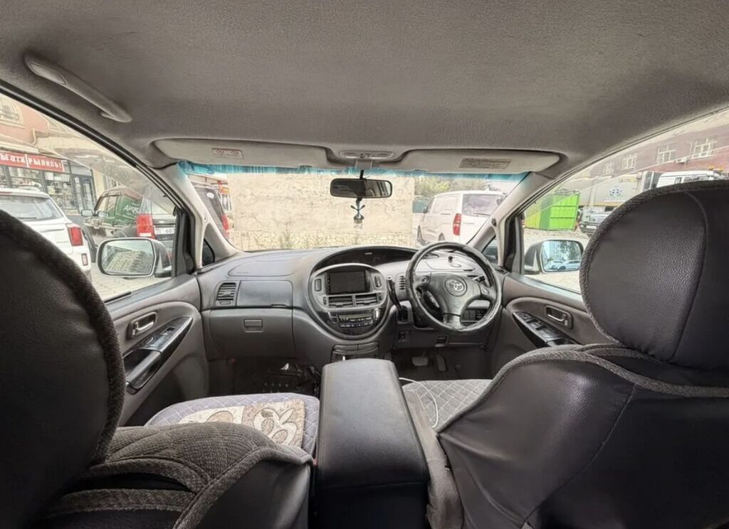 Toyota Estima: 2004 г., 2.4 л, Автомат, Газ, Минивэн: фото 5