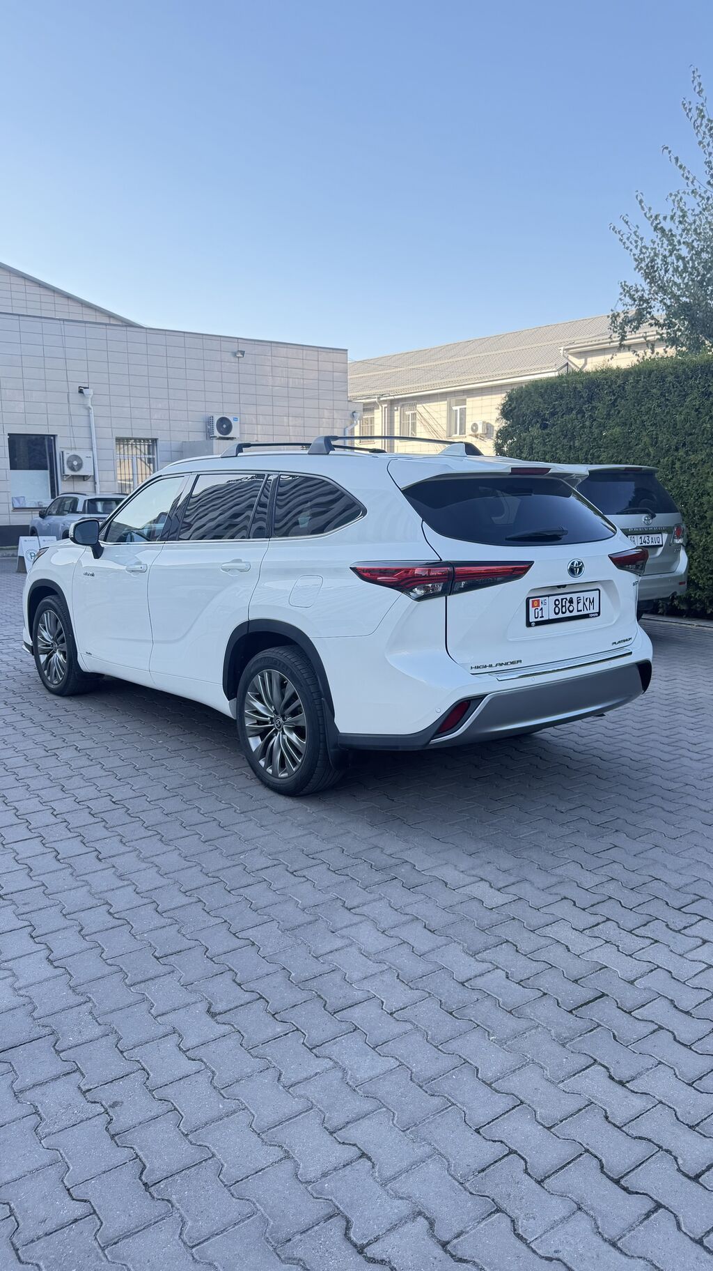 Toyota Highlander: 2021 г., 2.5 л, Автомат, Гибрид, Кроссовер: фото 4