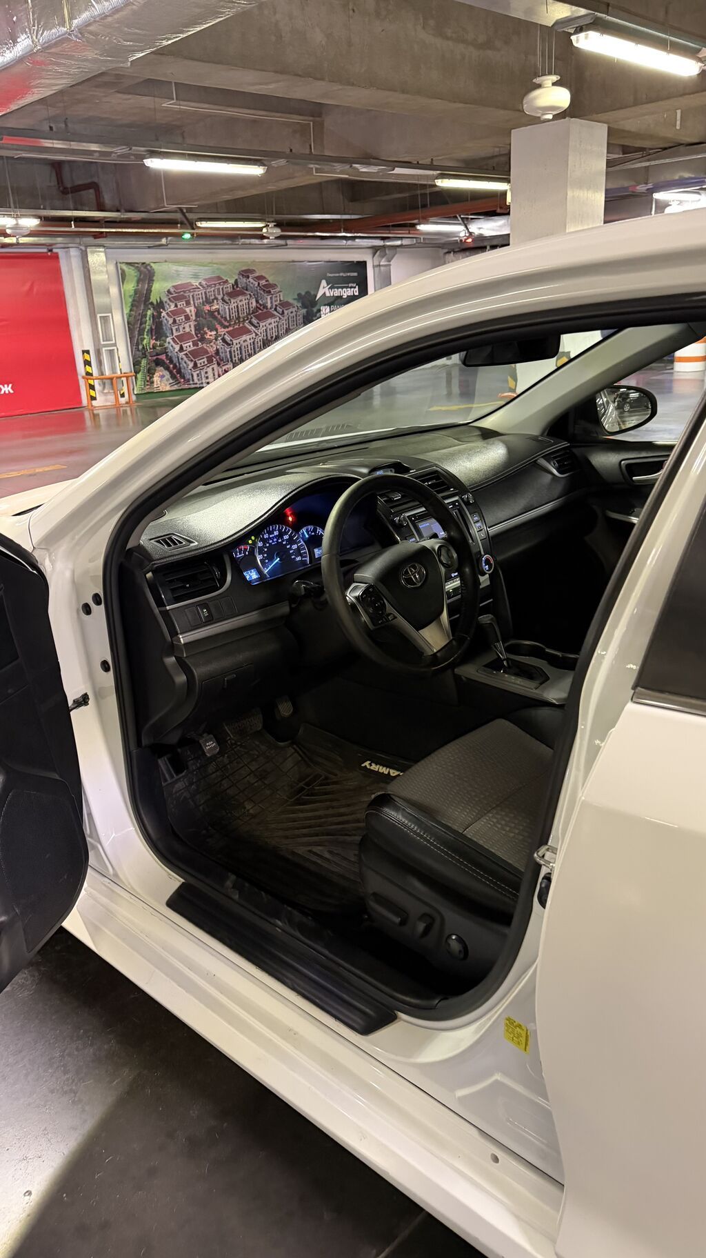 Toyota Camry: 2014 г., 2.5 л, Автомат, Бензин, Седан: фото 6