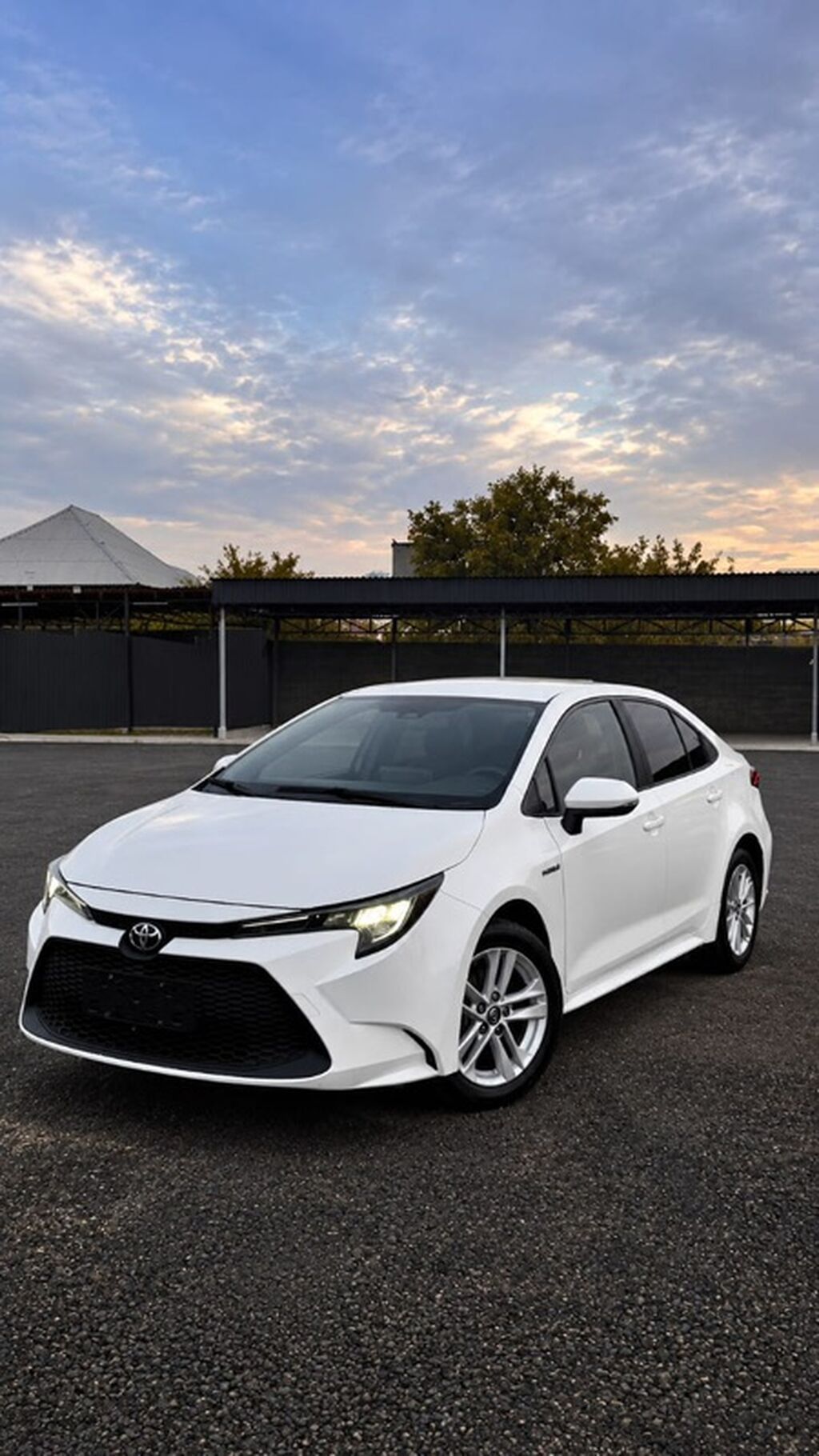 Toyota Levin: 2021 г., 1.8 л, Вариатор, Гибрид, Седан: фото 3