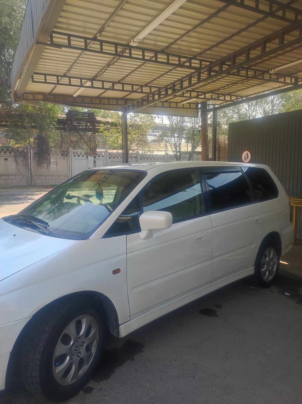 Honda Odyssey: 2000 г., 2.3 л, Автомат, Бензин, Универсал: фото 2