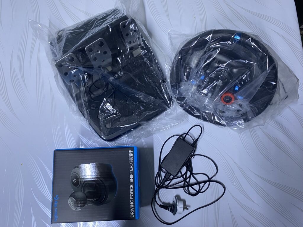 Пользовался несколько раз состояние идеальное Руль Logitech G29: фото 2