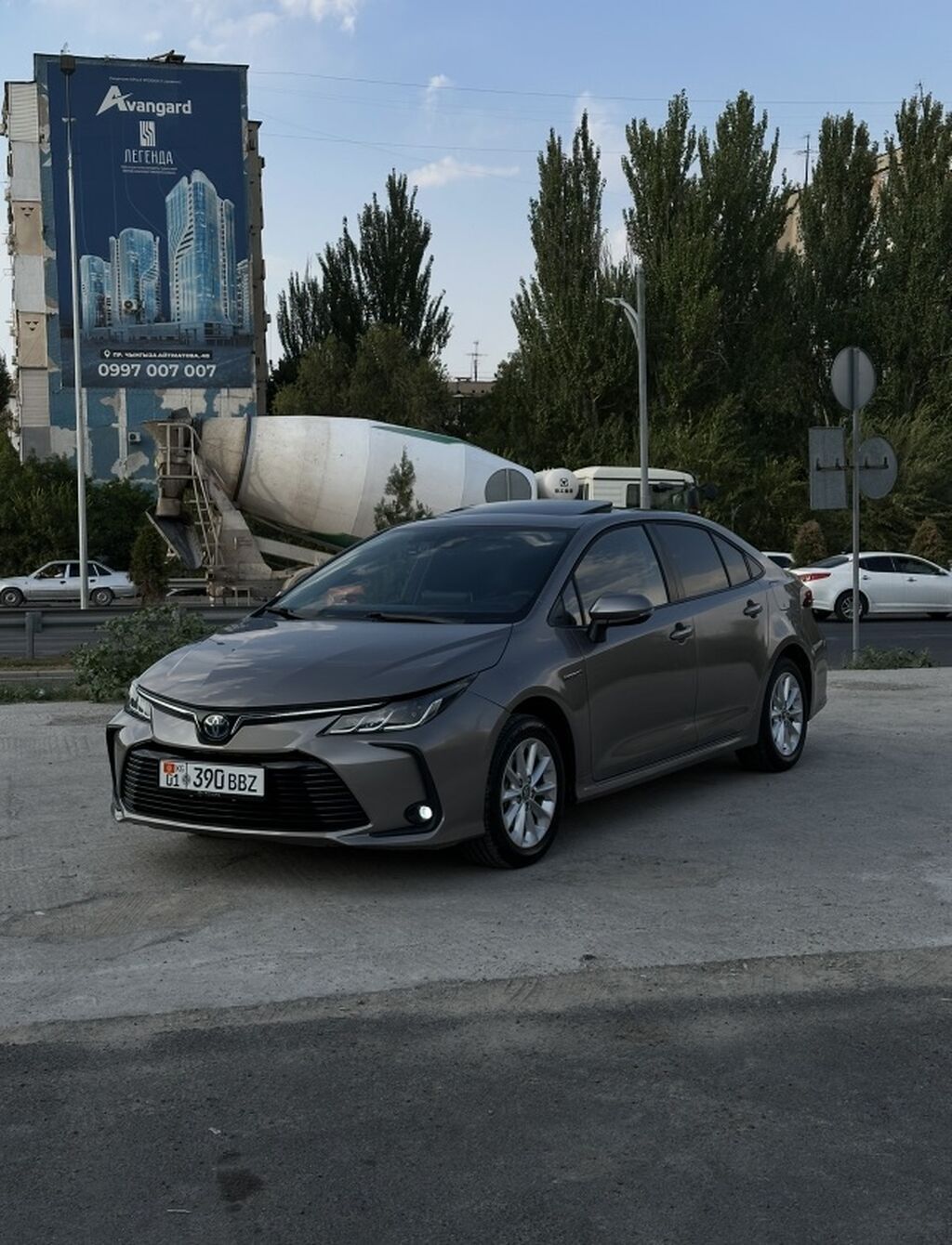 Toyota Corolla: 2020 г., 1.8 л, Вариатор, Гибрид, Седан: фото 4