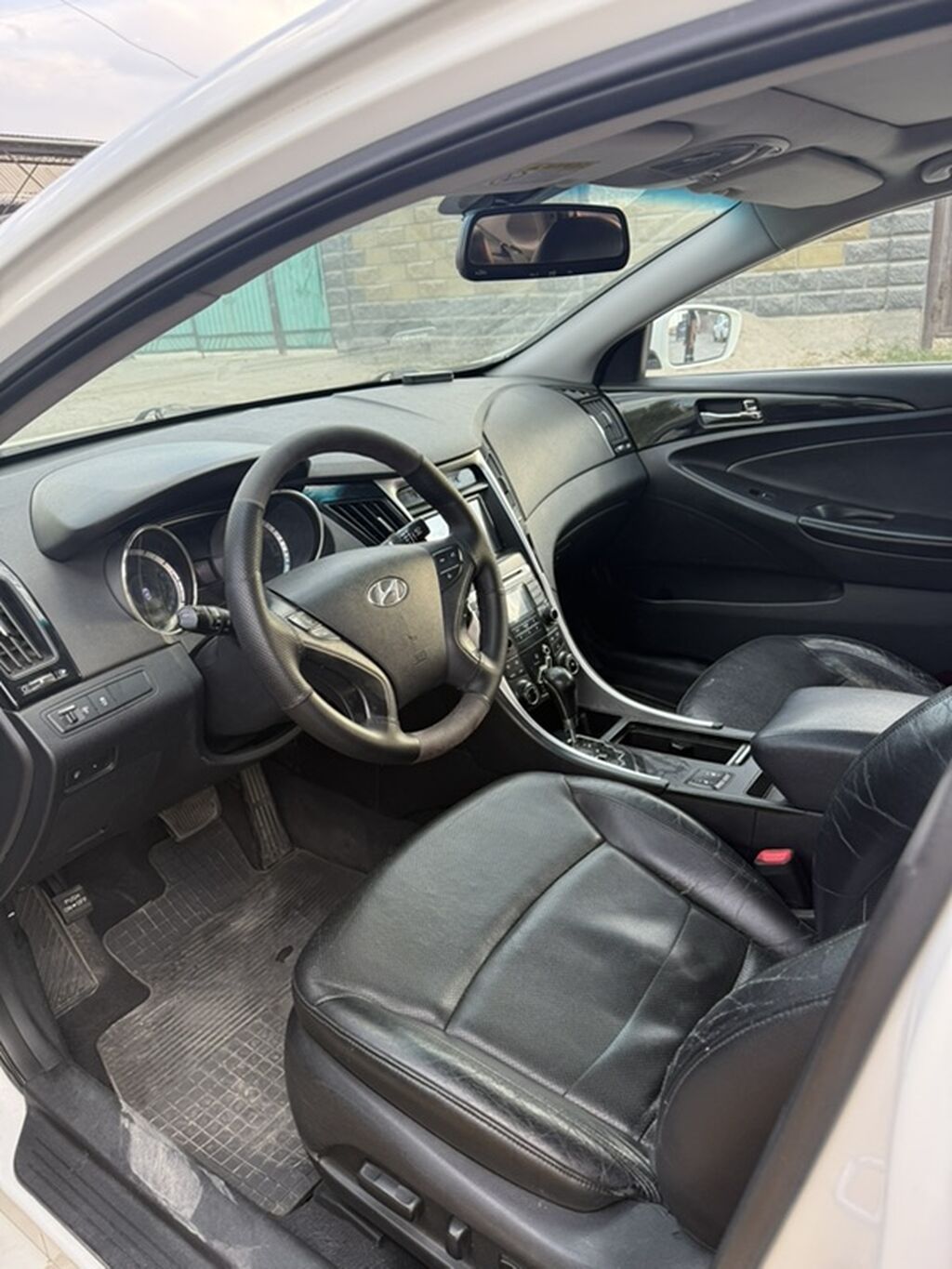 Hyundai Sonata: 2009 г., 2 л, Автомат, Бензин, Седан: фото 6