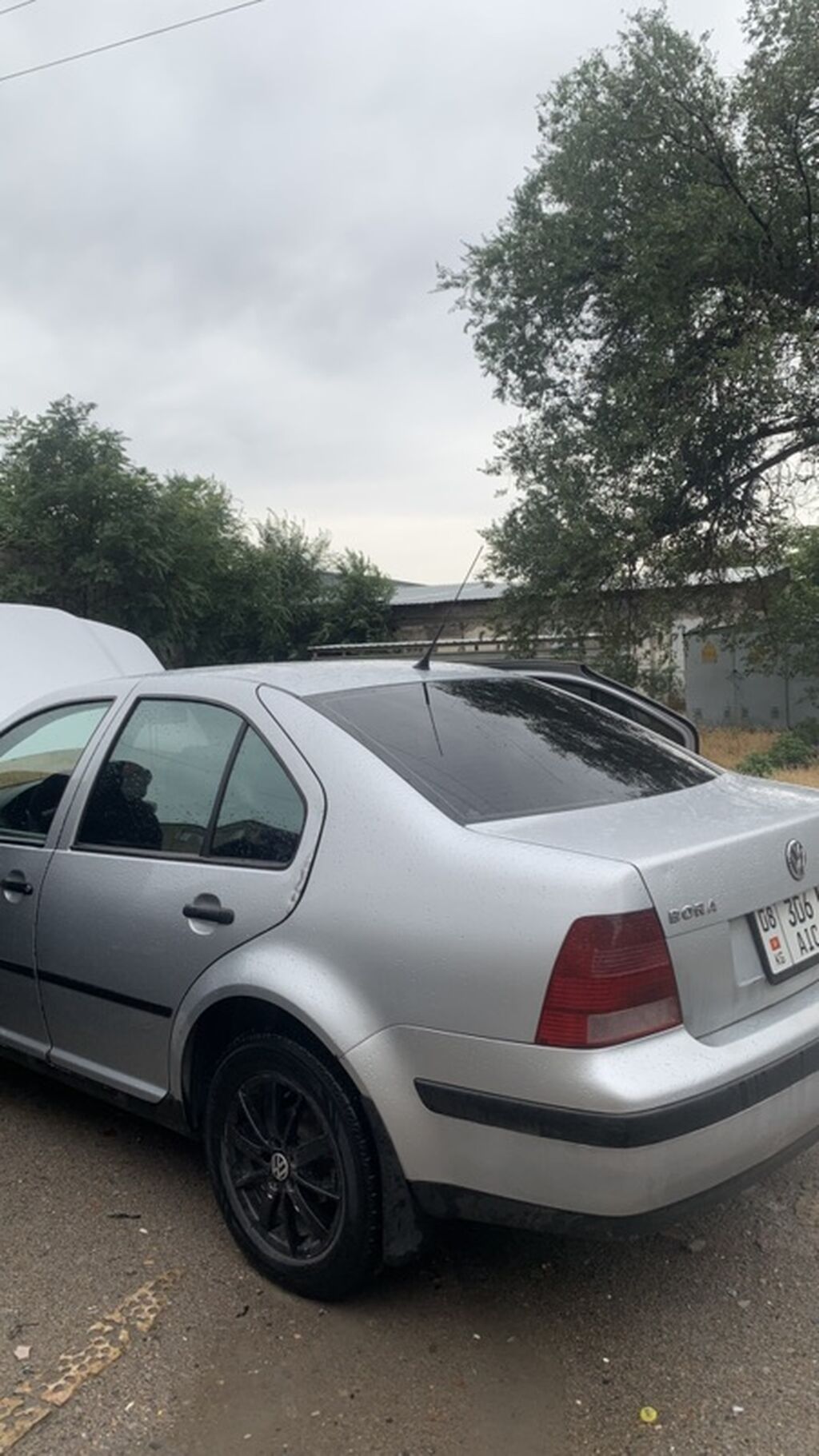 Volkswagen Bora: 2002 г., Седан: фото 4