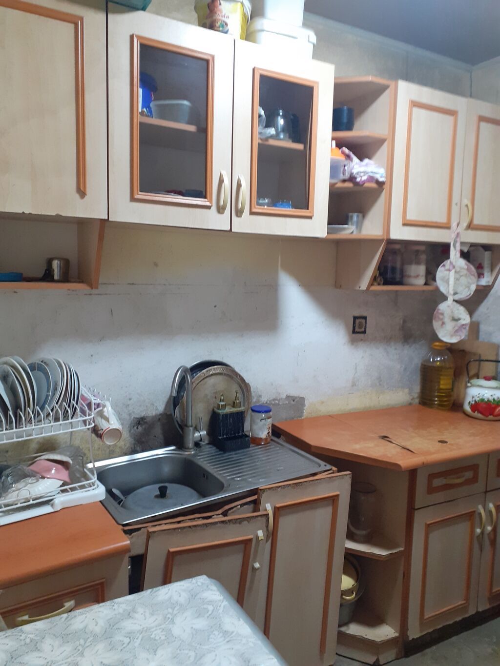 5 otaqlı, 117 kv. m, Kredit yoxdur, Orta təmir