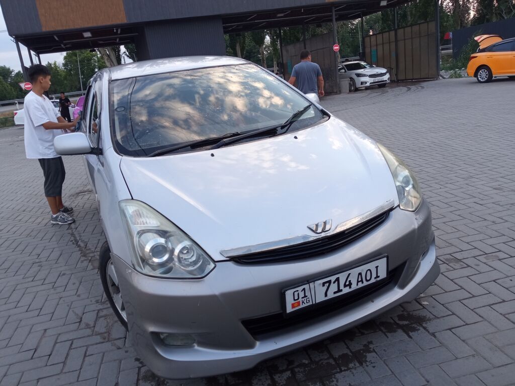 Toyota WISH: 2003 г., 1.8 л, Автомат, Бензин, Минивэн: фото 2