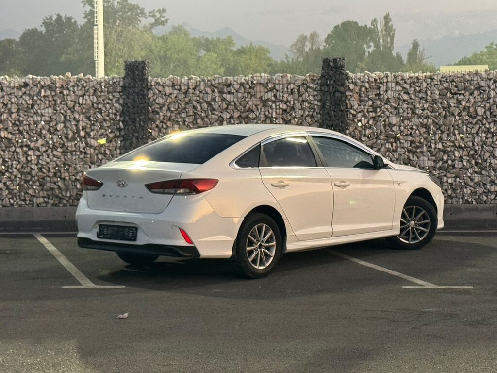 Продам Hyundai Sonata 2018, автомат, 2.0 л: фото 3