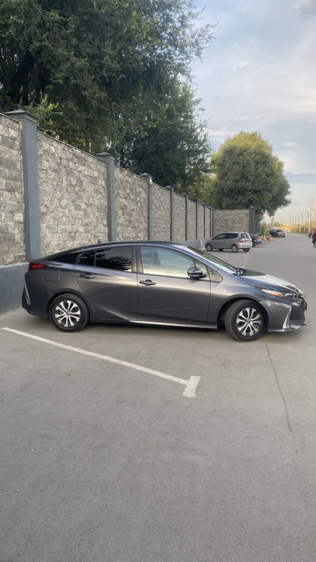 Toyota Prius: 2020 г., 1.8 л, Автомат, Гибрид, Лифтбек: фото 5