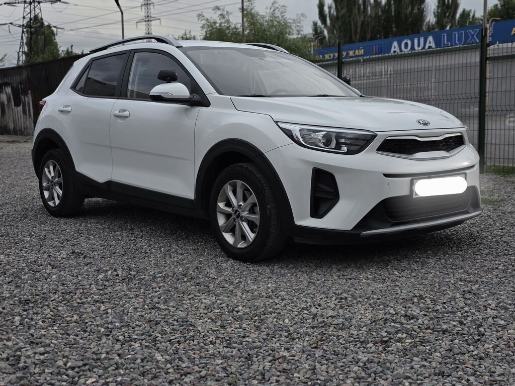 Kia Stonic: 2020 г., 1.4 л, Автомат, Бензин, Кроссовер: фото 2